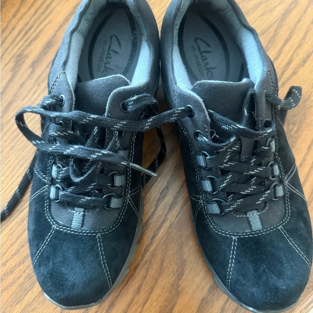 Clarks women’s Black athletic shoes